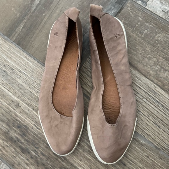 Frye Melanie Ballet Flat size 8 - Picture 2 of 5